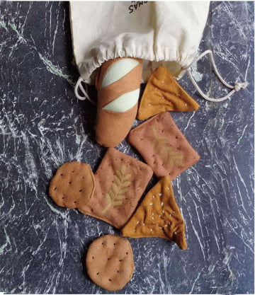 Cheese Crackers and French Baguette - Play Set